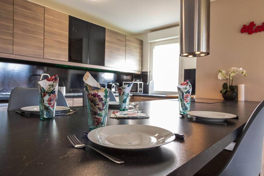 2 Bedrooms- 20' Paris - 25' Disneyland - Wifi Villiers-sur-Marne Exterior foto